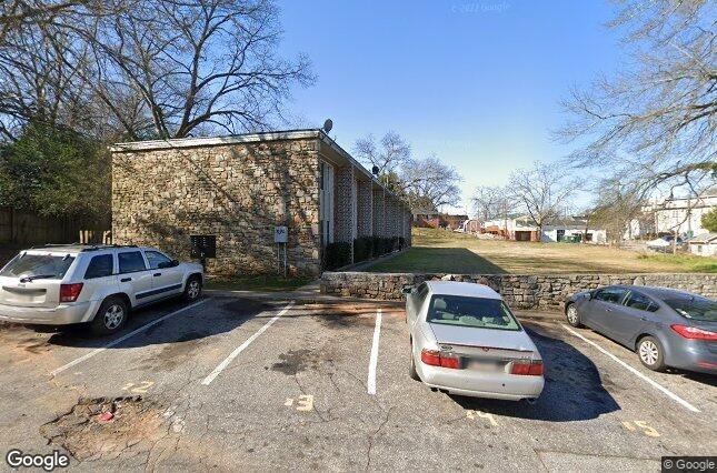 1090 Third St in Stone Mountain, GA - Building Photo