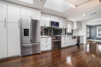 903 W Mary St in Austin, TX - Foto de edificio - Building Photo