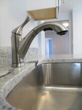 320 Beacon St, Unit 1 in Somerville, MA - Building Photo - Building Photo