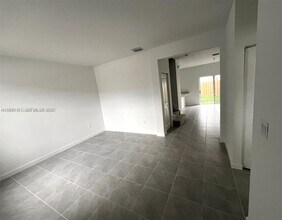 16243 SW 292nd St in Homestead, FL - Building Photo - Building Photo