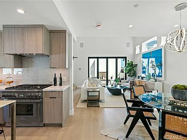 603 Iris Ave in Newport Beach, CA - Building Photo