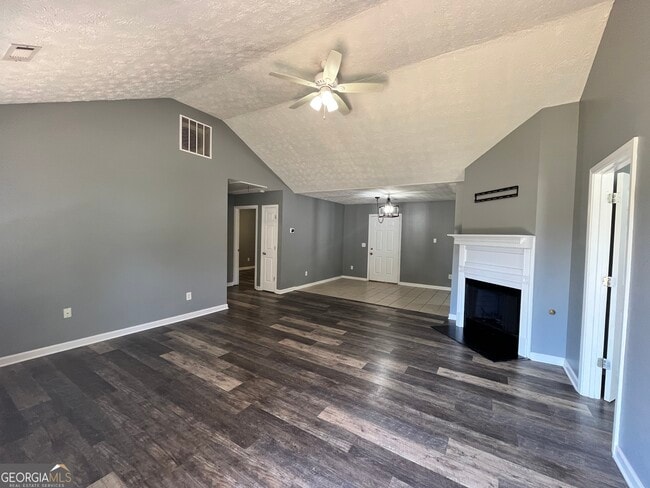 7098 Hummingbird Ln in Winston, GA - Building Photo - Building Photo