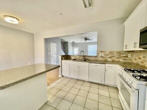 2758 Ashleigh Ln in Alpharetta, GA - Foto de edificio - Building Photo