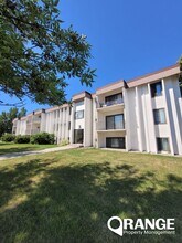 Sunrise Estates-New in Moorhead, MN - Foto de edificio - Building Photo