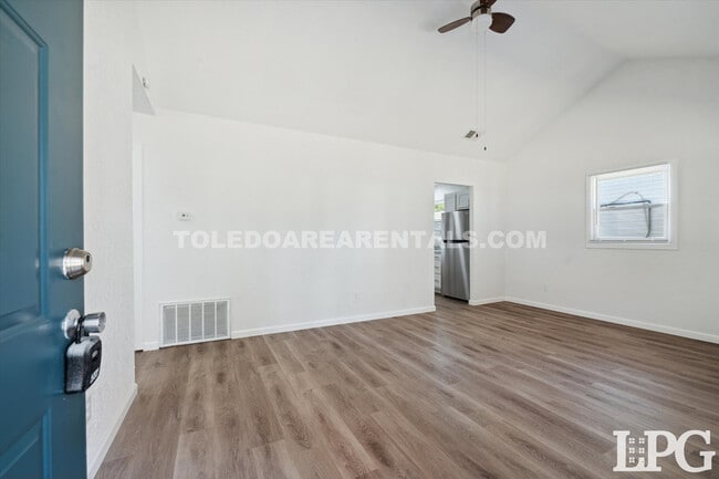 433 Mayfair Blvd in Toledo, OH - Building Photo - Building Photo