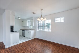 8645 Hervey St, Unit 3 in Los Angeles, CA - Building Photo - Building Photo