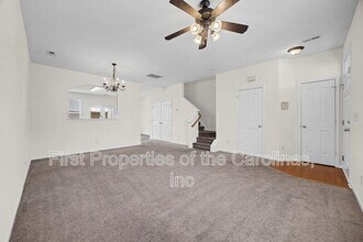 7371 Laurel Valley Rd in Charlotte, NC - Building Photo - Building Photo