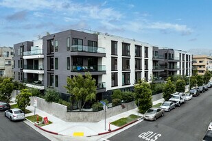 Delyla in Los Angeles, CA - Building Photo