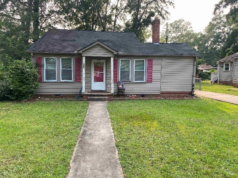 500 Cathcart Dr in Anderson, SC - Building Photo