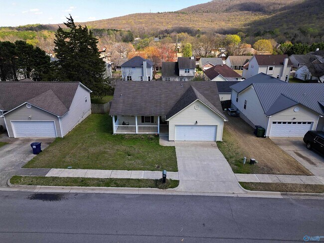 193 Hollington Dr NE in Huntsville, AL - Building Photo - Building Photo