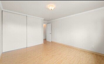 15146 65th Ave S, Unit 518 in Tukwila, WA - Building Photo - Building Photo