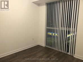 10 Honeycrisp Cres in Vaughan, ON - Building Photo - Building Photo