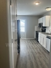 8203 Woodson Dr in Raytown, MO - Building Photo - Building Photo