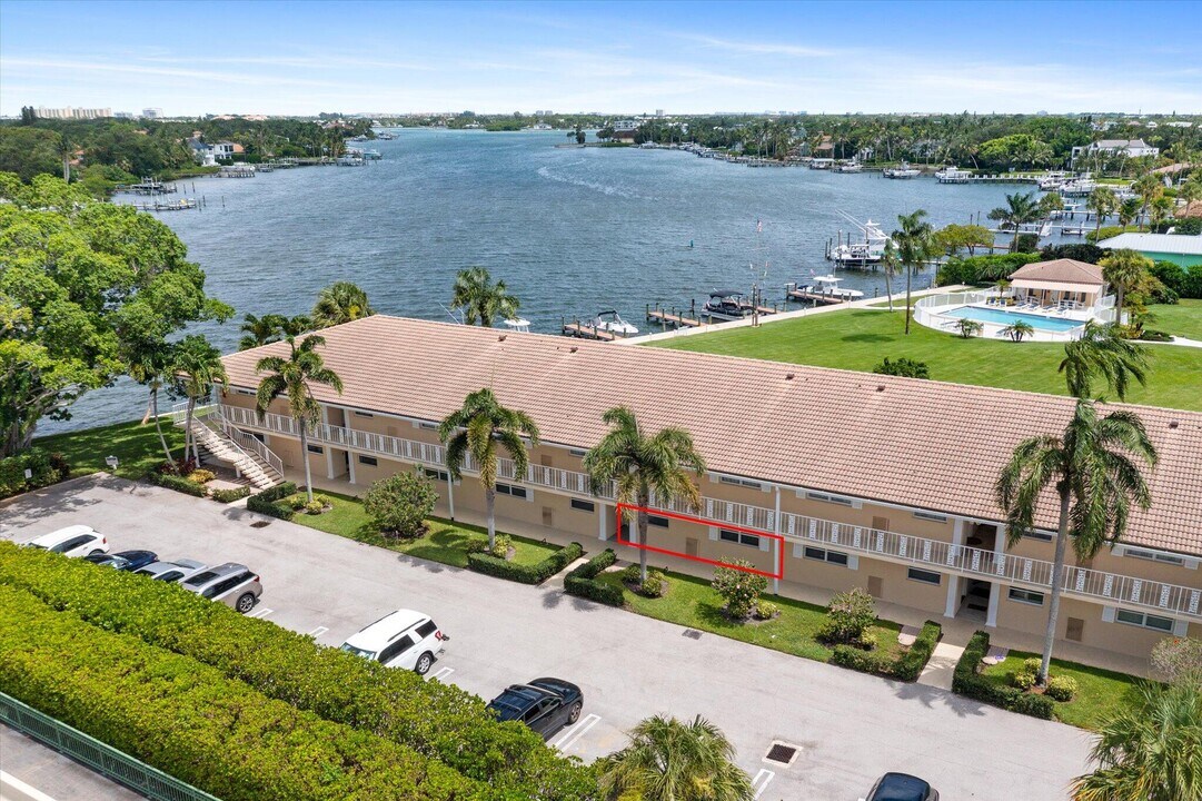 478 Tequesta Dr in Tequesta, FL - Building Photo