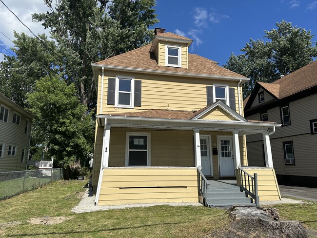 16 Mason Ave, Unit 2