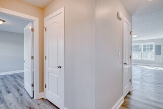 220 Twisted Oak Dr NW in Christiansburg, VA - Building Photo - Building Photo