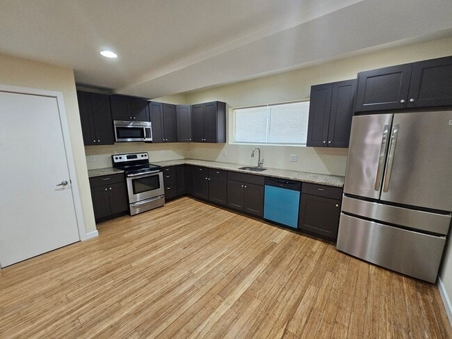 2030 E Dauphin St, Unit 1 in Philadelphia, PA - Building Photo - Building Photo