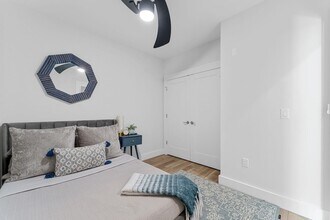 54 Flagship St in Bayonne, NJ - Foto de edificio - Building Photo