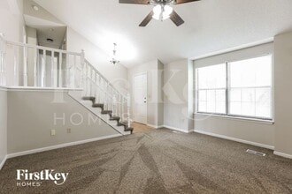 517 SE Onyx Dr in Lee's Summit, MO - Building Photo - Building Photo