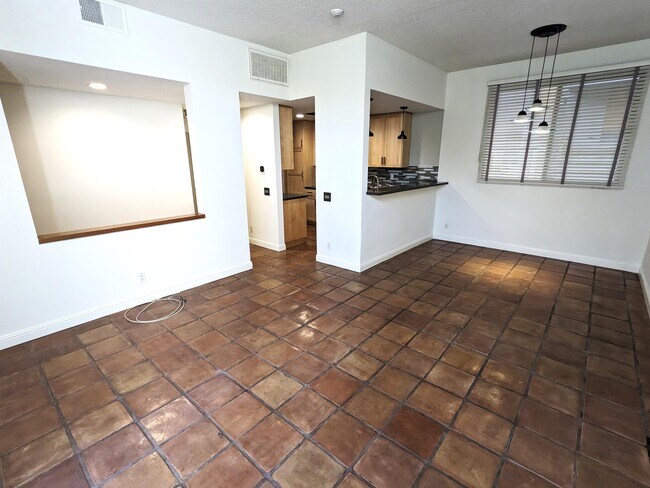 484 E California Blvd in Pasadena, CA - Building Photo - Building Photo