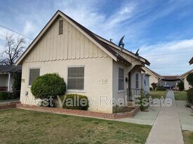 1605 Howard Ave in Bakersfield, CA - Building Photo