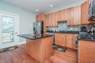 69 Gates St in Boston, MA - Building Photo - Building Photo