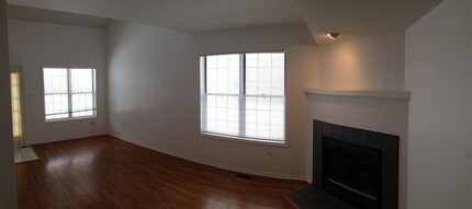 3527 Frontenac Ct in Aurora, IL - Building Photo - Building Photo