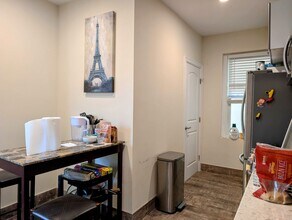 14 Spring St, Unit 2F in Princeton, NJ - Building Photo - Building Photo