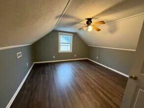 390 Victor Ave in Cuyahoga Falls, OH - Building Photo - Building Photo