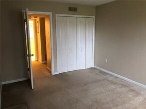 836 Sky Lake Cir in Orlando, FL - Building Photo - Building Photo