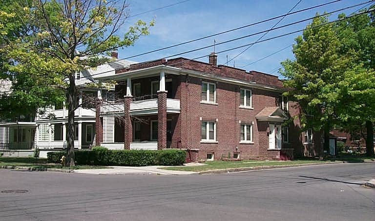 2260 Grand Ave in Niagara Falls, NY - Foto de edificio