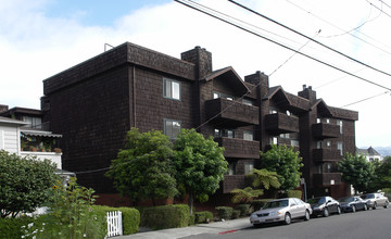 Beacon Hill Apartments in Oakland, CA - Building Photo - Building Photo