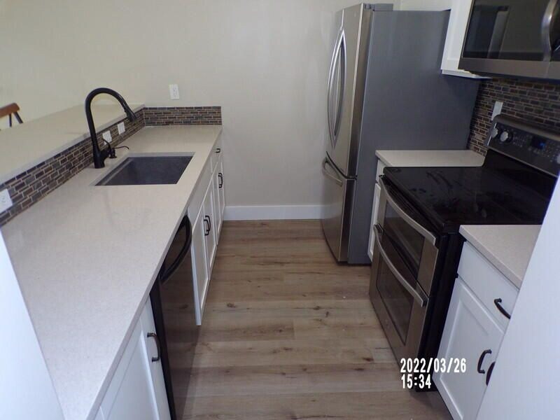 18158 Mohawk Dr in Spring Lake, MI - Building Photo