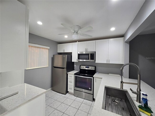 3504 S Beneva Rd in Sarasota, FL - Building Photo - Building Photo