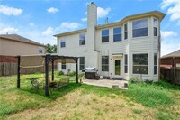 717 Adler Falls Ln in Round Rock, TX - Foto de edificio - Building Photo