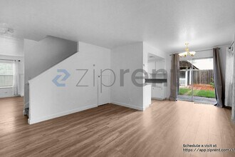 9421 Feickert Dr in Elk Grove, CA - Building Photo - Building Photo
