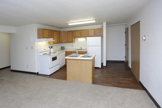 Collective Apartments in North Fargo in Fargo, ND - Building Photo - Interior Photo