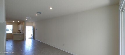 525 Big Tree Wy in Orange Park, FL - Building Photo - Building Photo