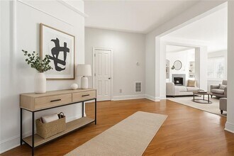 6961 Fellowship Ln in Flowery Branch, GA - Building Photo - Building Photo