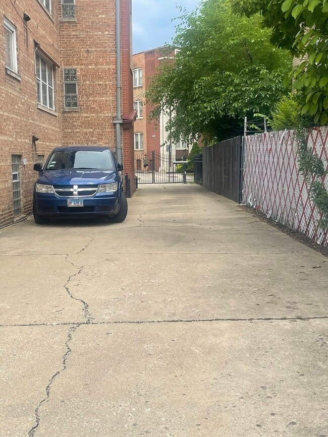 7228 S Phillips Ave in Chicago, IL - Building Photo - Building Photo
