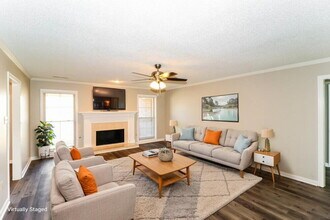 9084 Hearth Stone Cove, Unit 108 in Memphis, TN - Foto de edificio - Building Photo