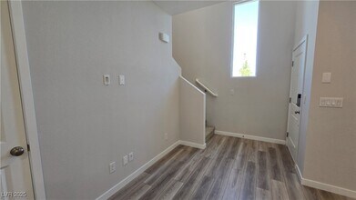 988 Gearus Pl in Henderson, NV - Building Photo - Building Photo