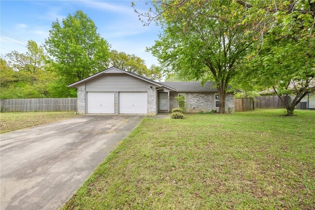 property at 2146 Loren Cir