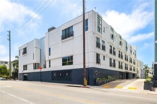 3119 Vía Dolce in Marina Del Rey, CA - Building Photo