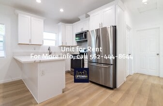 11250 Bayla St in Norwalk, CA - Foto de edificio - Building Photo