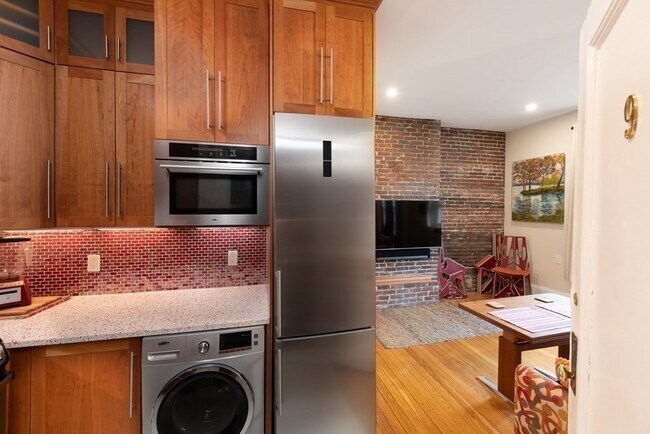 7 Hereford St in Boston, MA - Building Photo - Building Photo