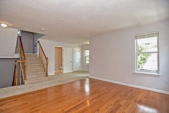 35 Lilac Cir in Marlborough, MA - Building Photo - Building Photo