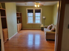 314 Augusta St, Unit Second Floor Duplex in Pittsburgh, PA - Building Photo - Building Photo