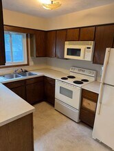 2245 N Cedar Ave in Owatonna, MN - Building Photo - Building Photo