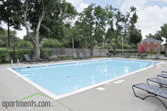 Sycamore Square Apartments in Dayton, OH - Foto de edificio - Building Photo
